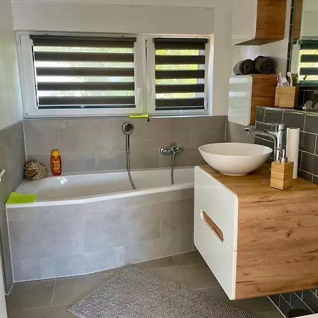 Exclusive Strandvilla Mit Meerblick In *